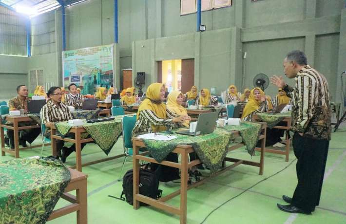 SONGSONG TAHUN AJARAN 2022-2023 MAN 1 KEBUMEN GELAR IHT