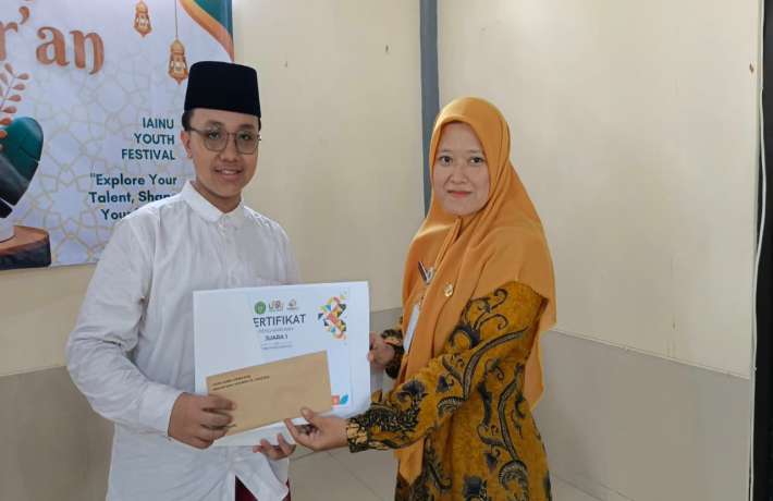 Tampil Memukau Rizqy Siswa MAN 1 Kebumen Menangkan Juara 1 MTQ IAINU Youth Festival