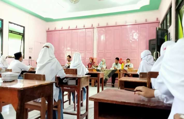 OSIS MAN 1 Kebumen Gelar Rapat Penetapan Calon Ketua dan Wakil Ketua OSIS Periode 2021_2022