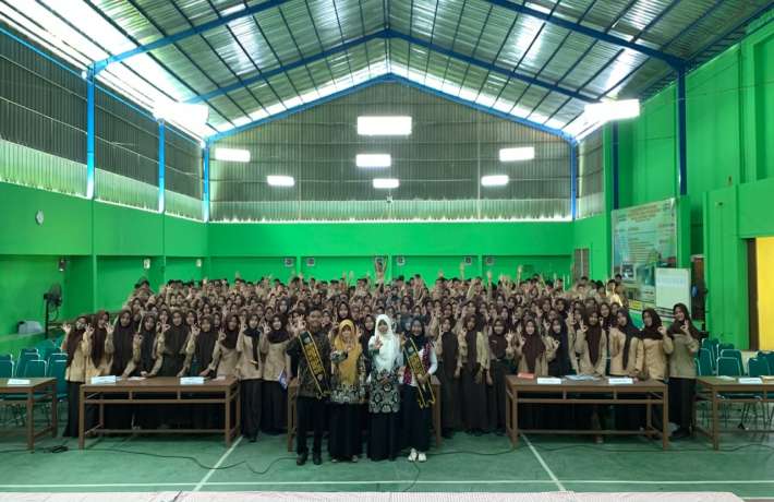 Gandeng Dinkes dan Duta Genre MAN 1 Kebumen Gelar Edukasi Kesehatan Reproduksi untuk Siswa Kelas X