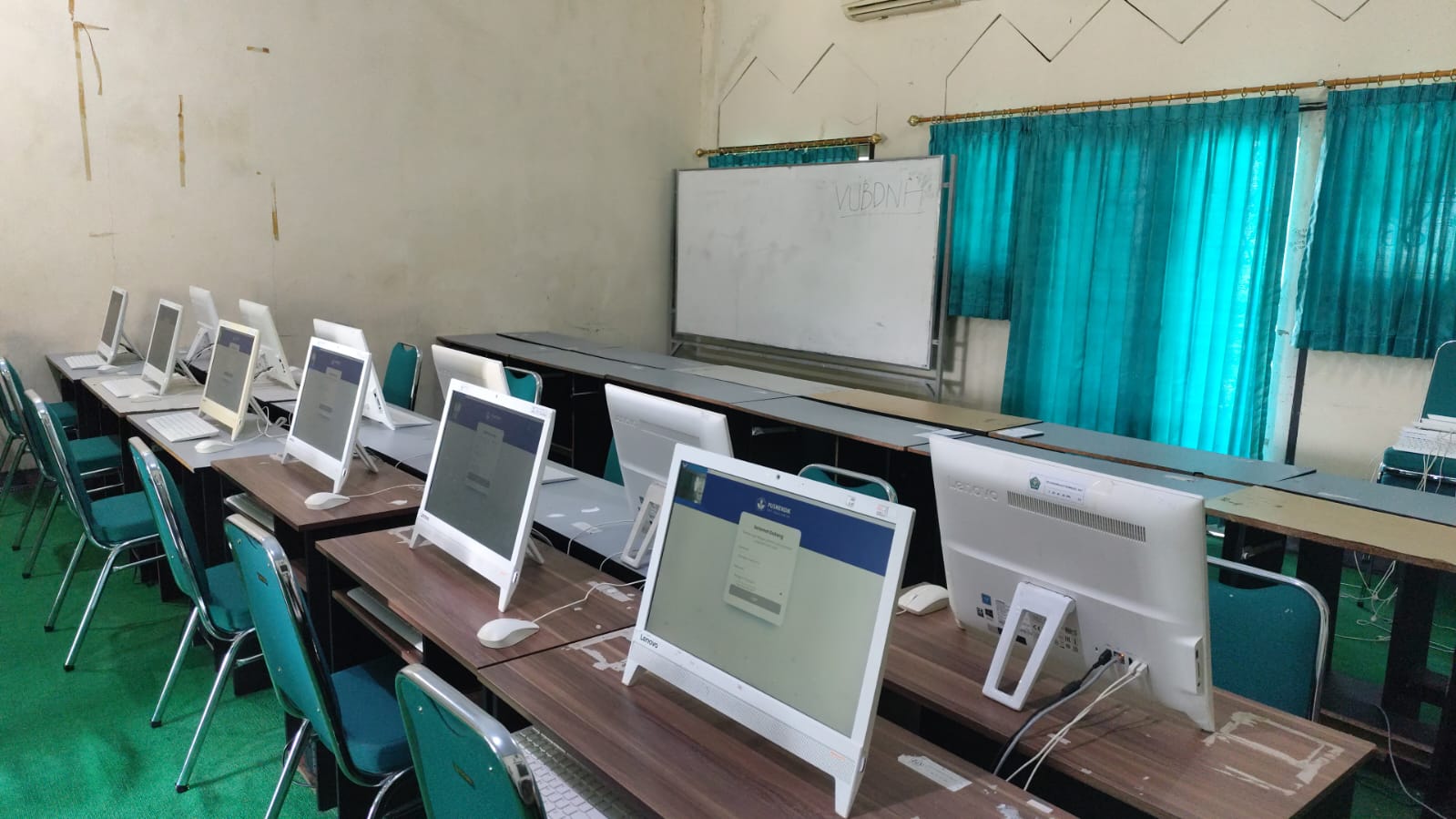 Lab Komputer MAN 1 Kebumen